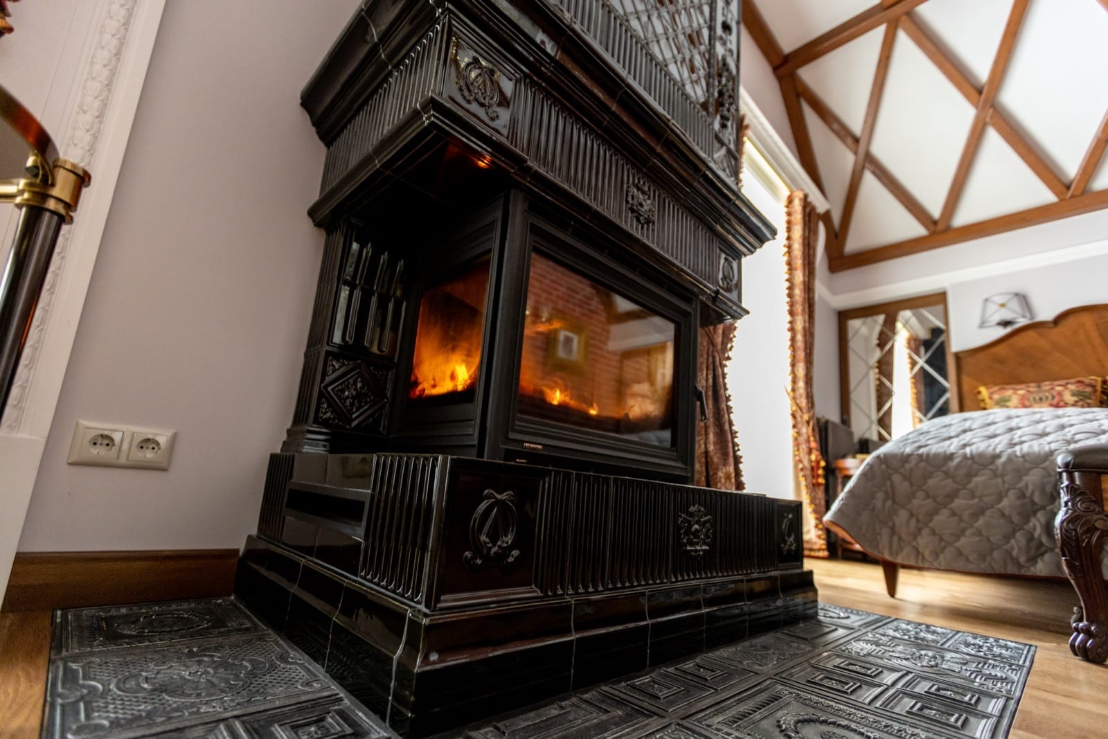 Kamin Bristol – Gesamtansicht